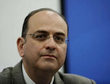 Μ. Λαζαρίδης: «Απάτη η δήθεν έξοδος από το μνημόνιο»